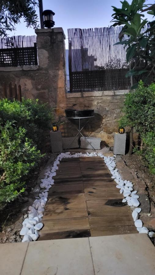 M&M Airport Stop Garden Apartment Σπάτα Εξωτερικό φωτογραφία